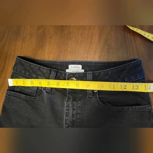 L.L. Bean Classic Fit Women's Black Jeans Size 2 MT - Picture 9 of 12
